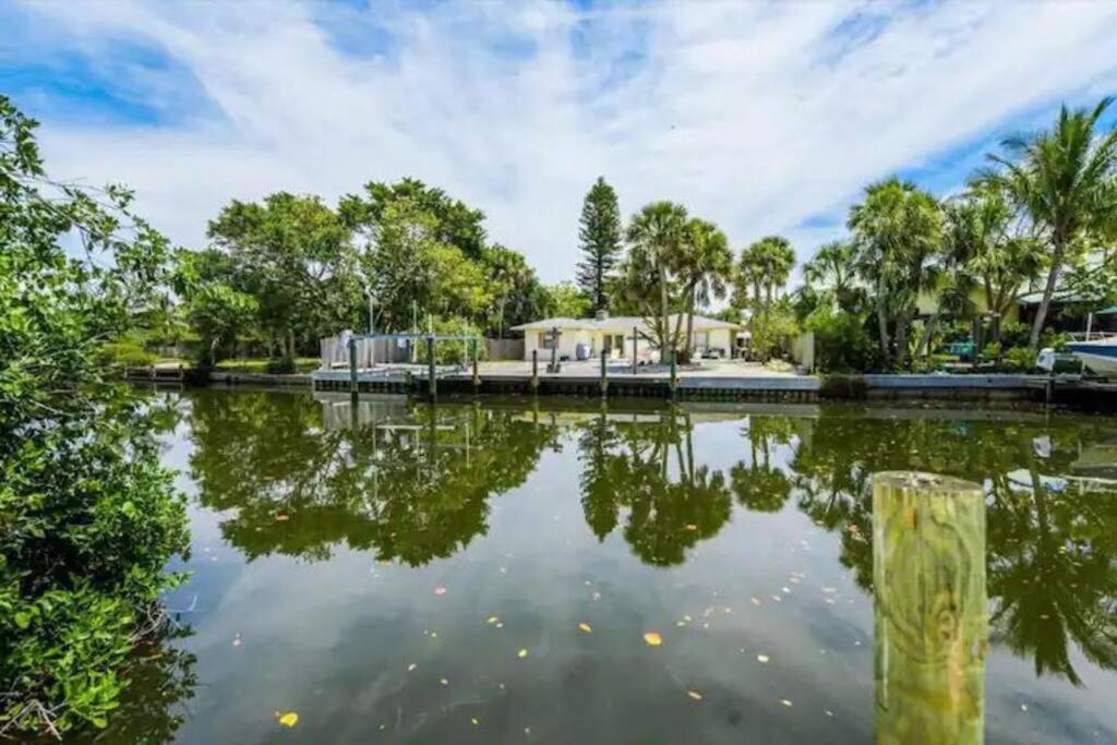 Walk To The Beach - Island Villa Siesta Key Extérieur photo