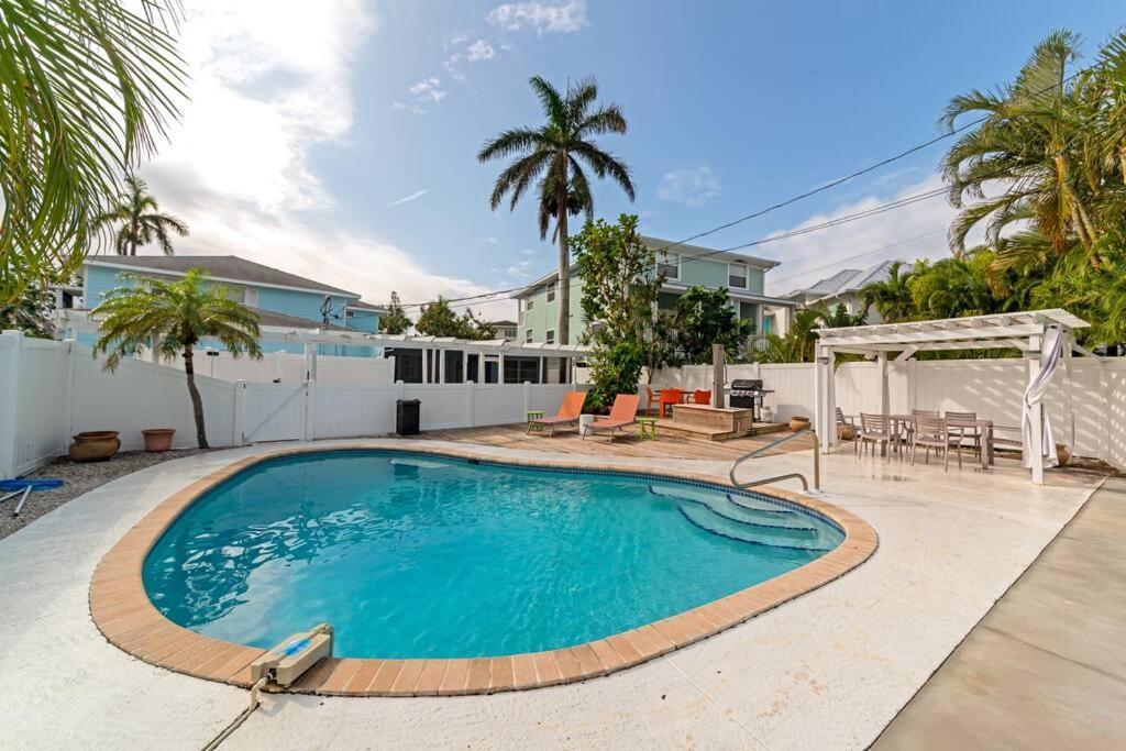 Walk To The Beach - Island Villa Siesta Key Extérieur photo