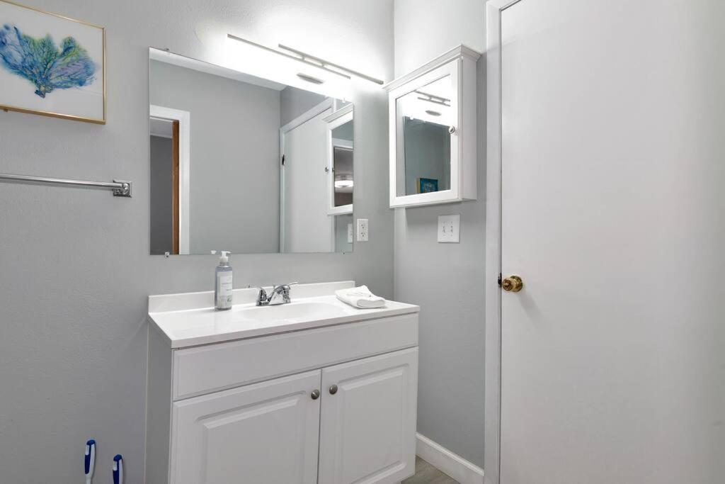 Walk To The Beach - Island Villa Siesta Key Extérieur photo