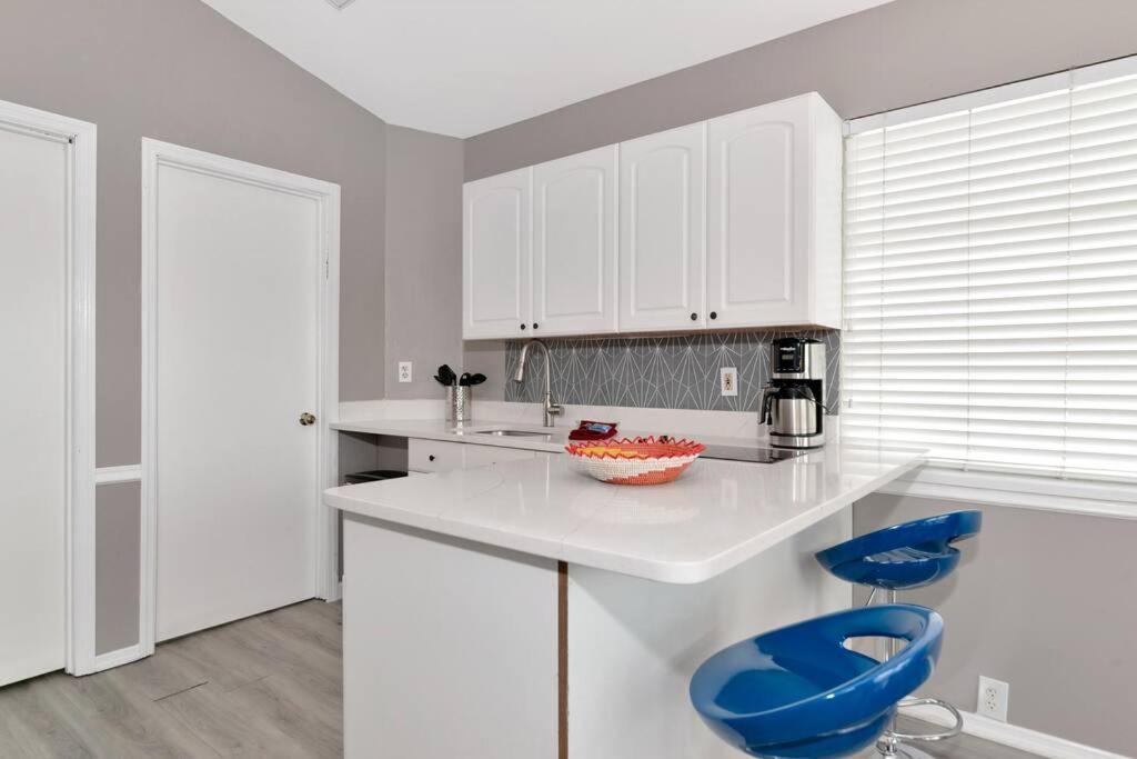 Walk To The Beach - Island Villa Siesta Key Extérieur photo